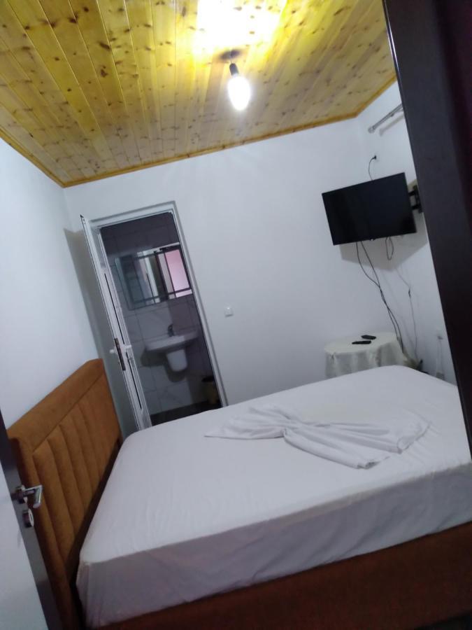 Condo Rooms Sarande Ngoại thất bức ảnh