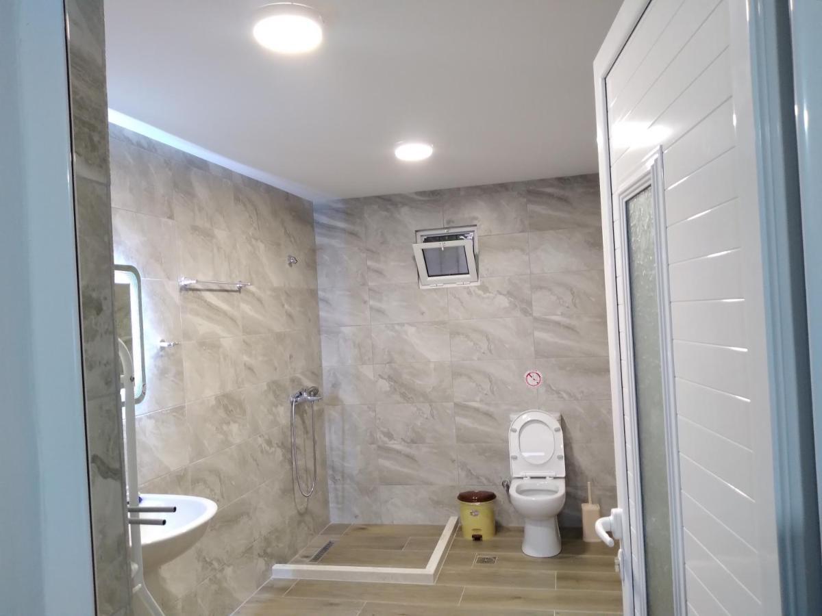 Condo Rooms Sarande Ngoại thất bức ảnh