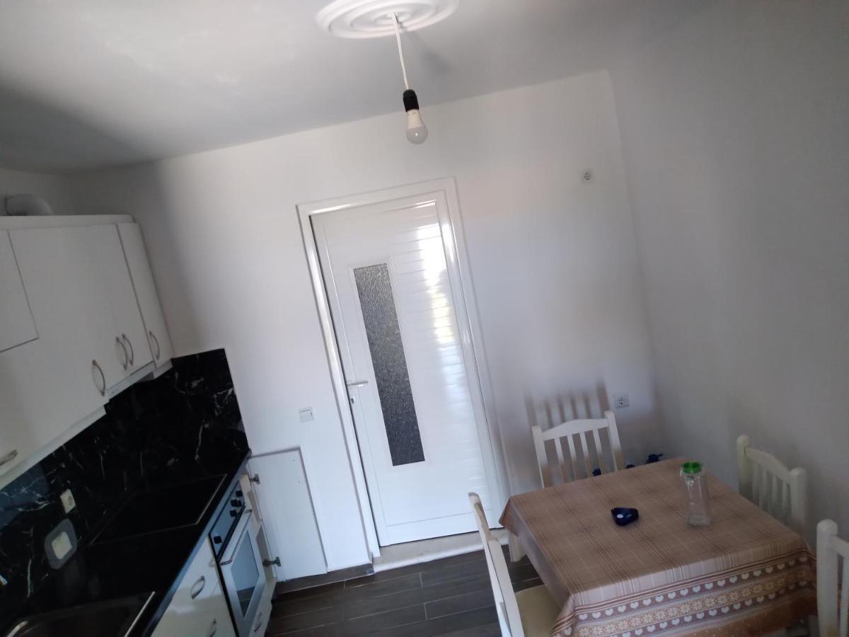 Condo Rooms Sarande Ngoại thất bức ảnh