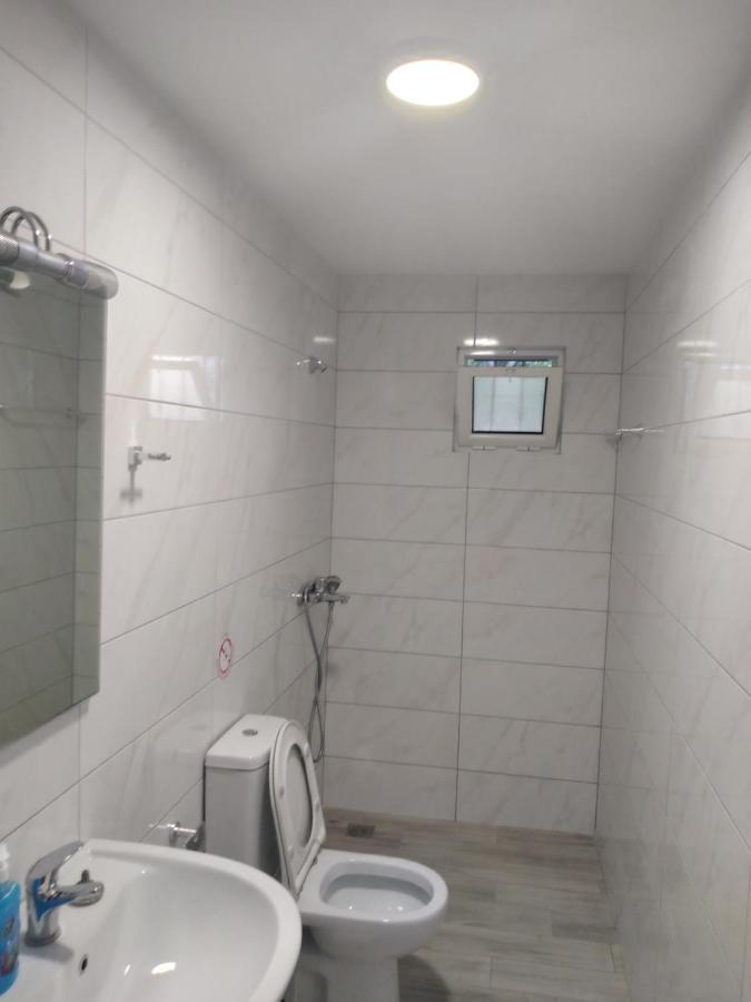 Condo Rooms Sarande Ngoại thất bức ảnh