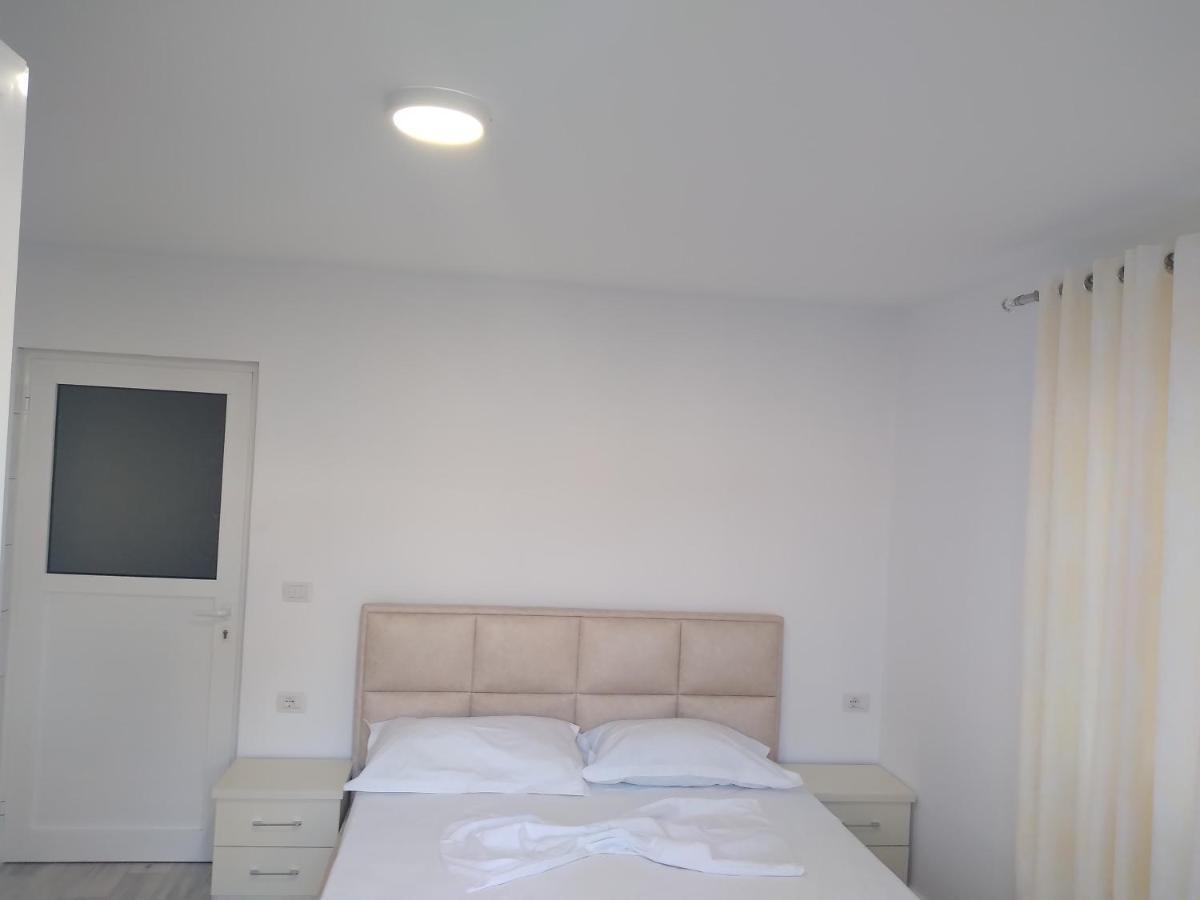 Condo Rooms Sarande Ngoại thất bức ảnh
